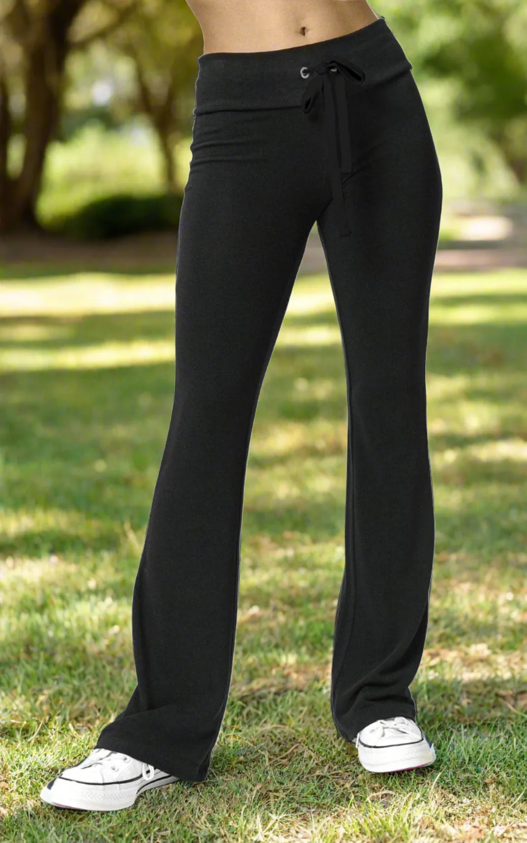 BLACK FLARE SWEATPANT